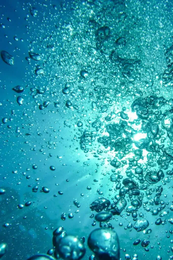 Bubbles in clean water